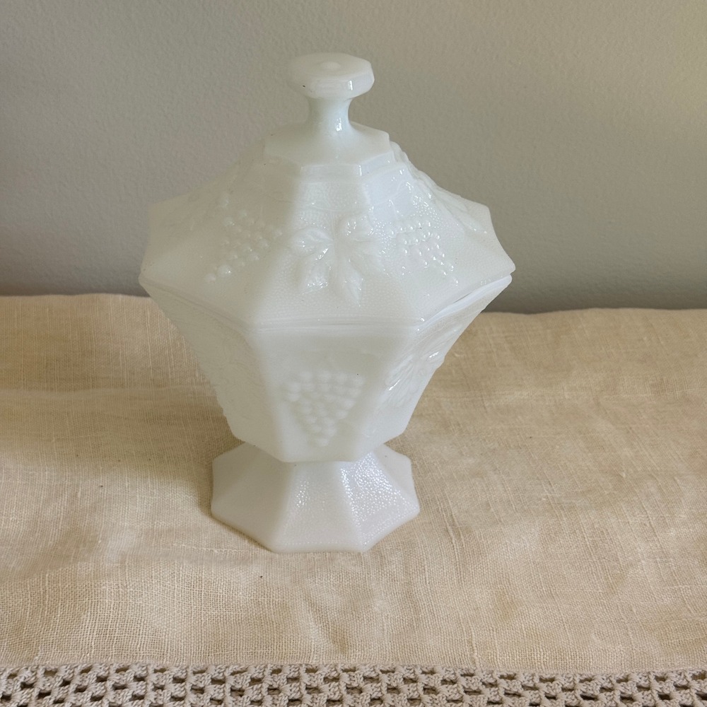 Westmoreland Milk Glass Paneled‎ Grape Octagonal Pedestal Candy Dish with Lid